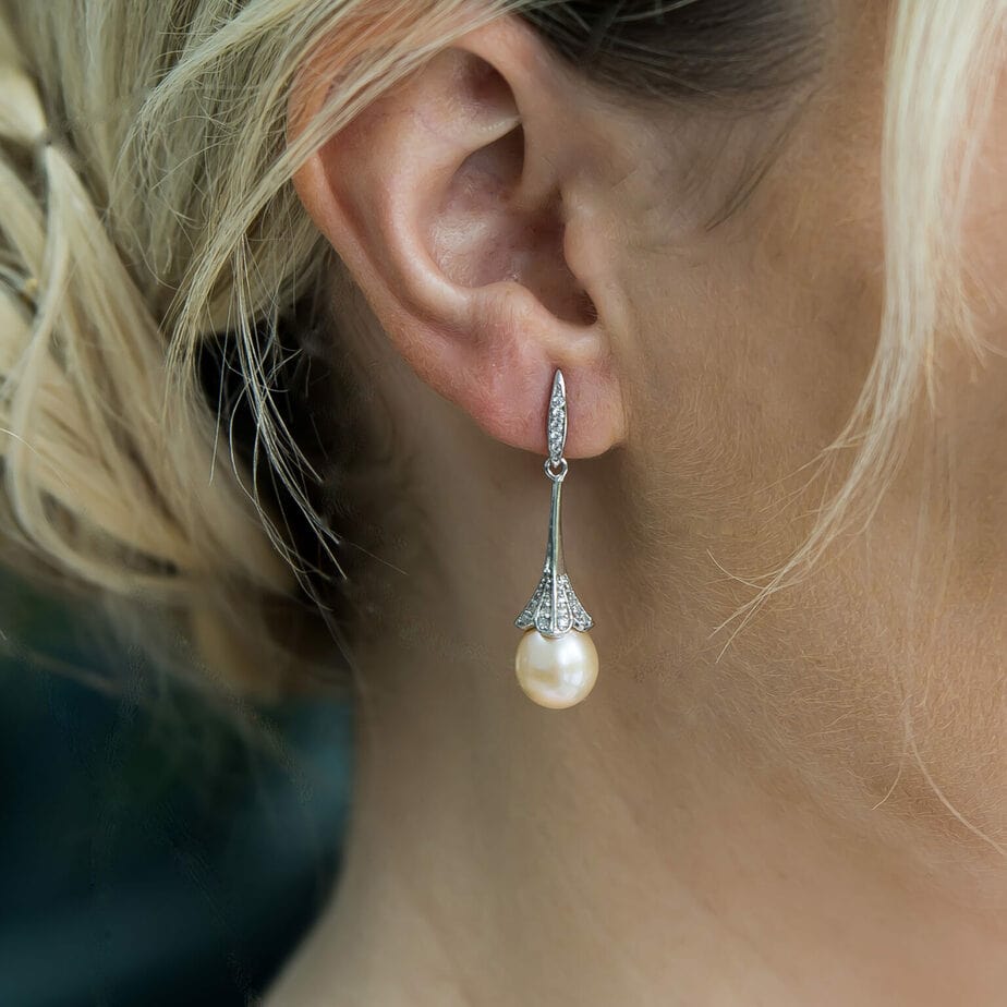 Vintage drop pearl earrings