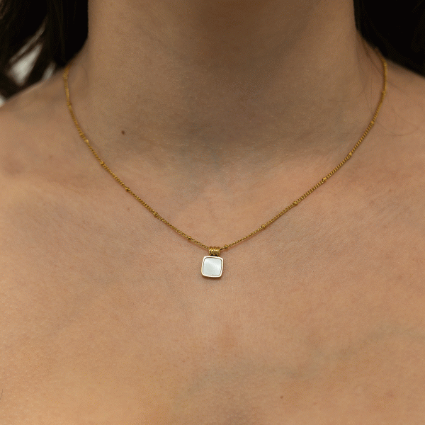 Mother of pearl square pendant