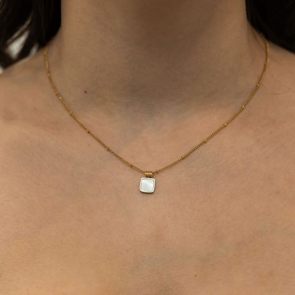 Mother of pearl square pendant necklace