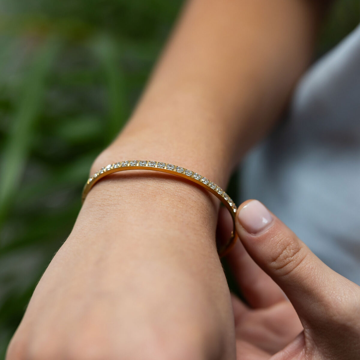 Gold-coloured diamondesque bangle