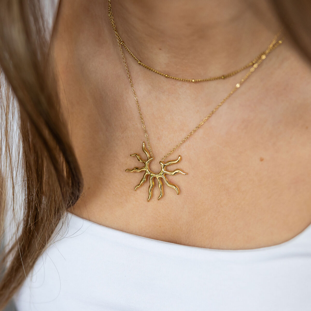 Sunset pendant necklace